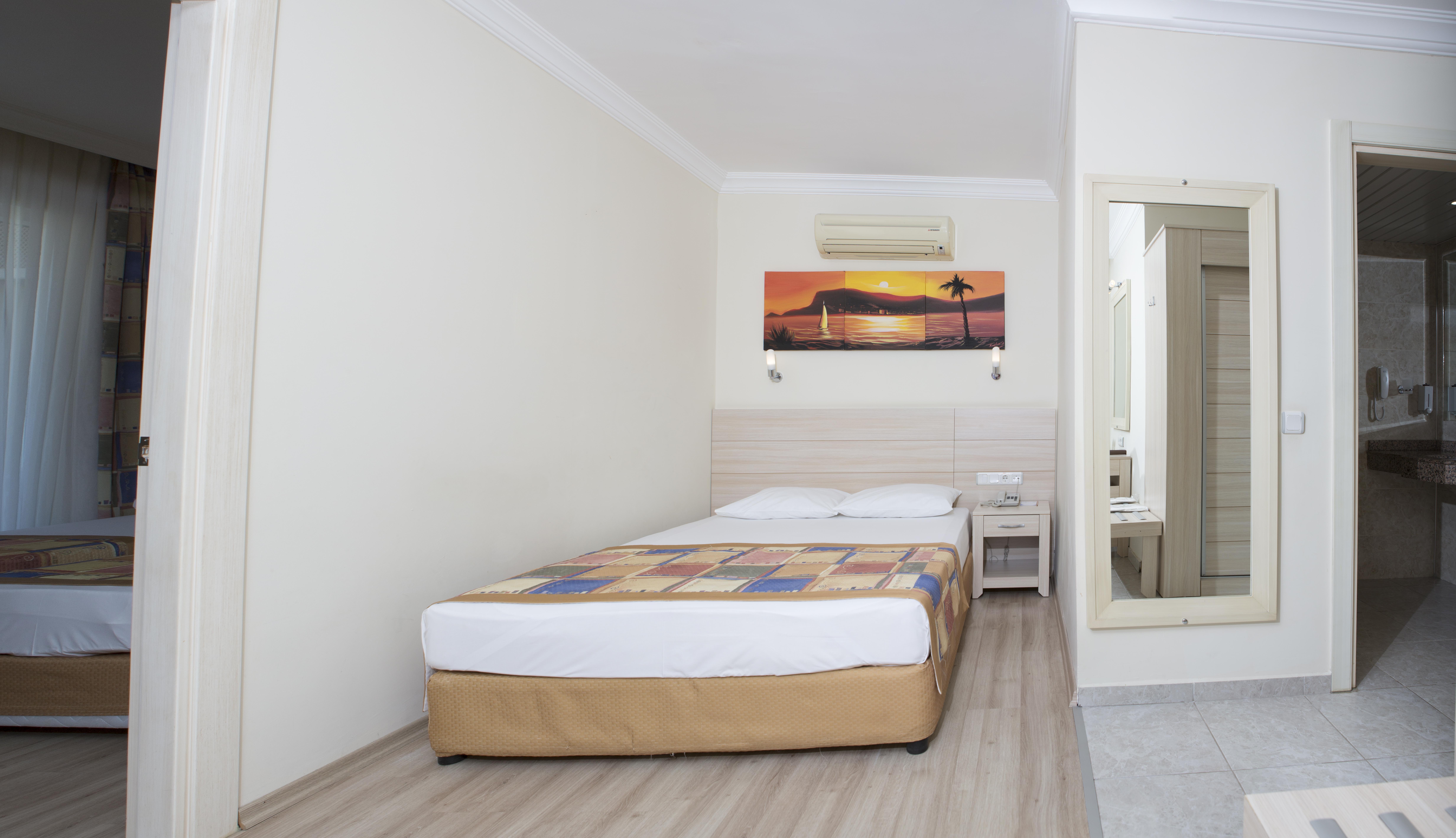 אוקורקאלאר Gardenia Beach Hotel מראה חיצוני תמונה