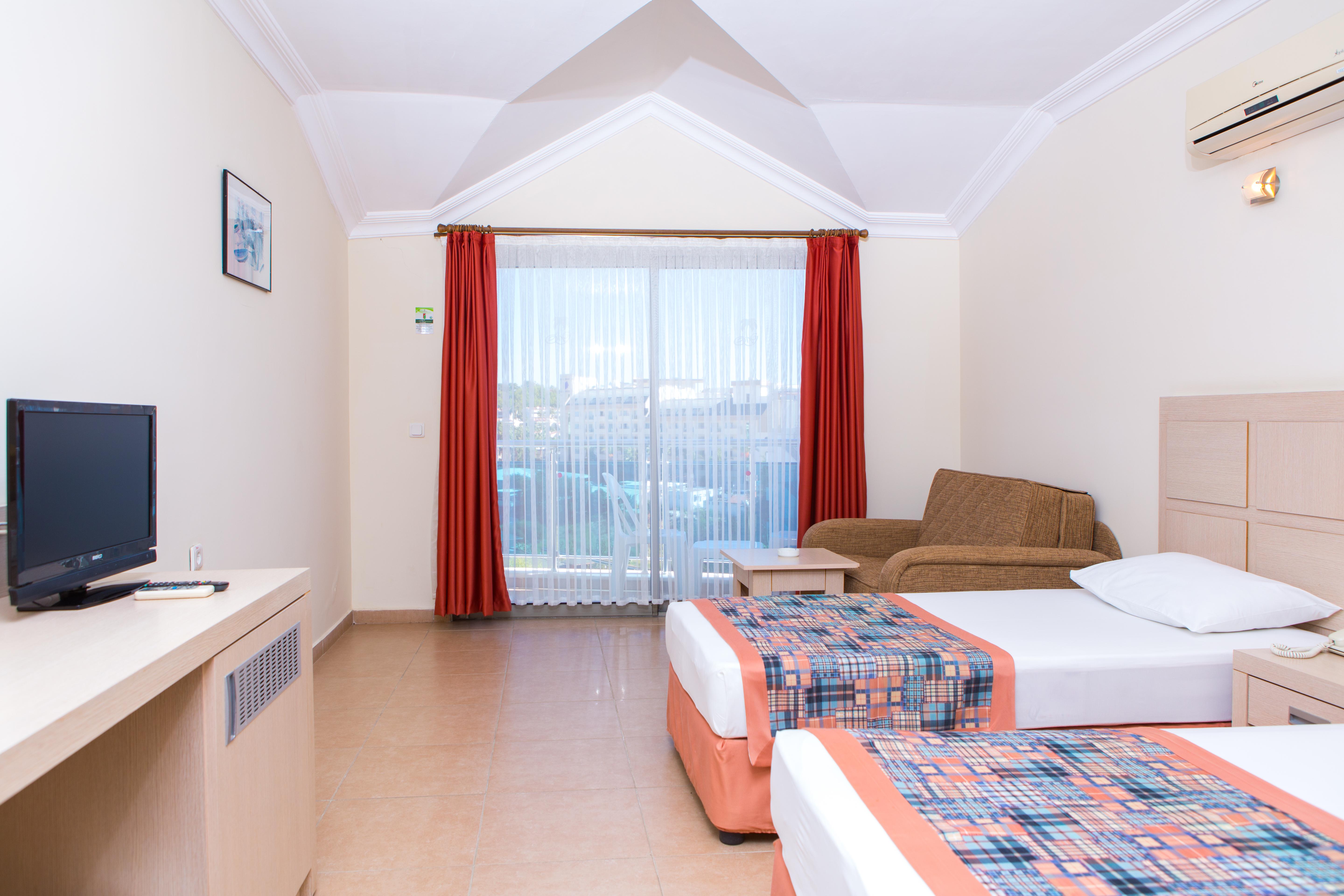 אוקורקאלאר Gardenia Beach Hotel מראה חיצוני תמונה
