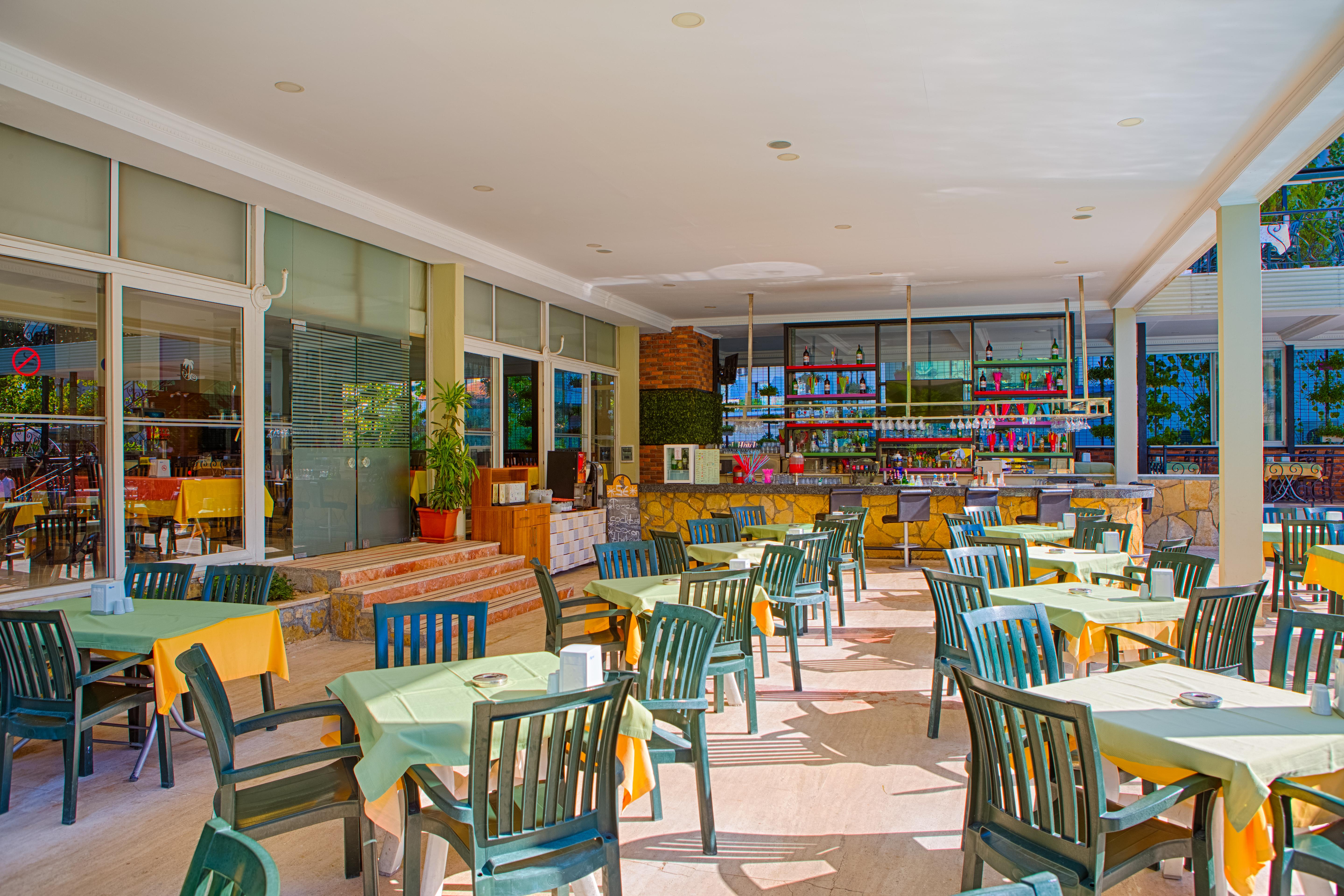 אוקורקאלאר Gardenia Beach Hotel מראה חיצוני תמונה