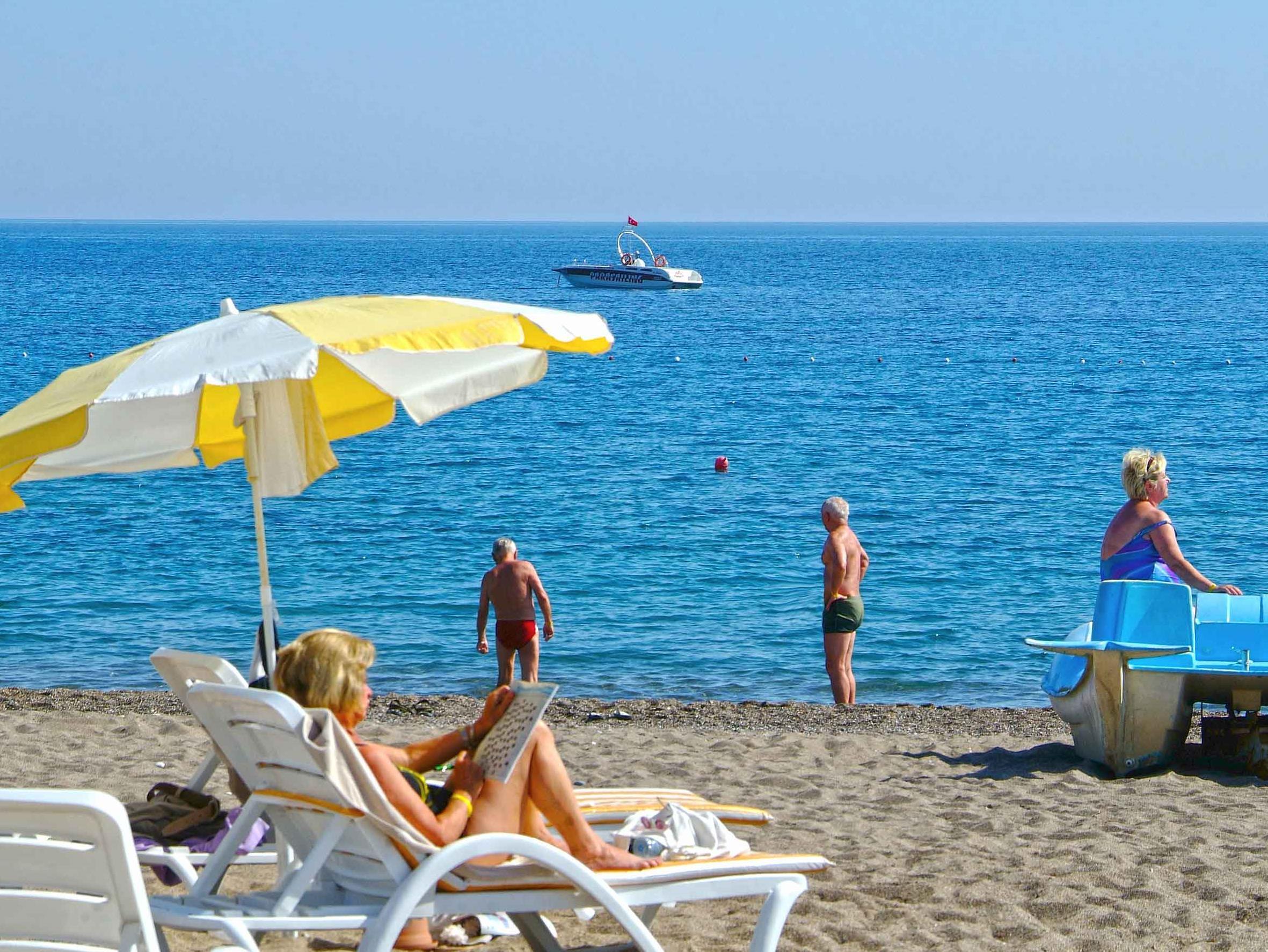 אוקורקאלאר Gardenia Beach Hotel מראה חיצוני תמונה