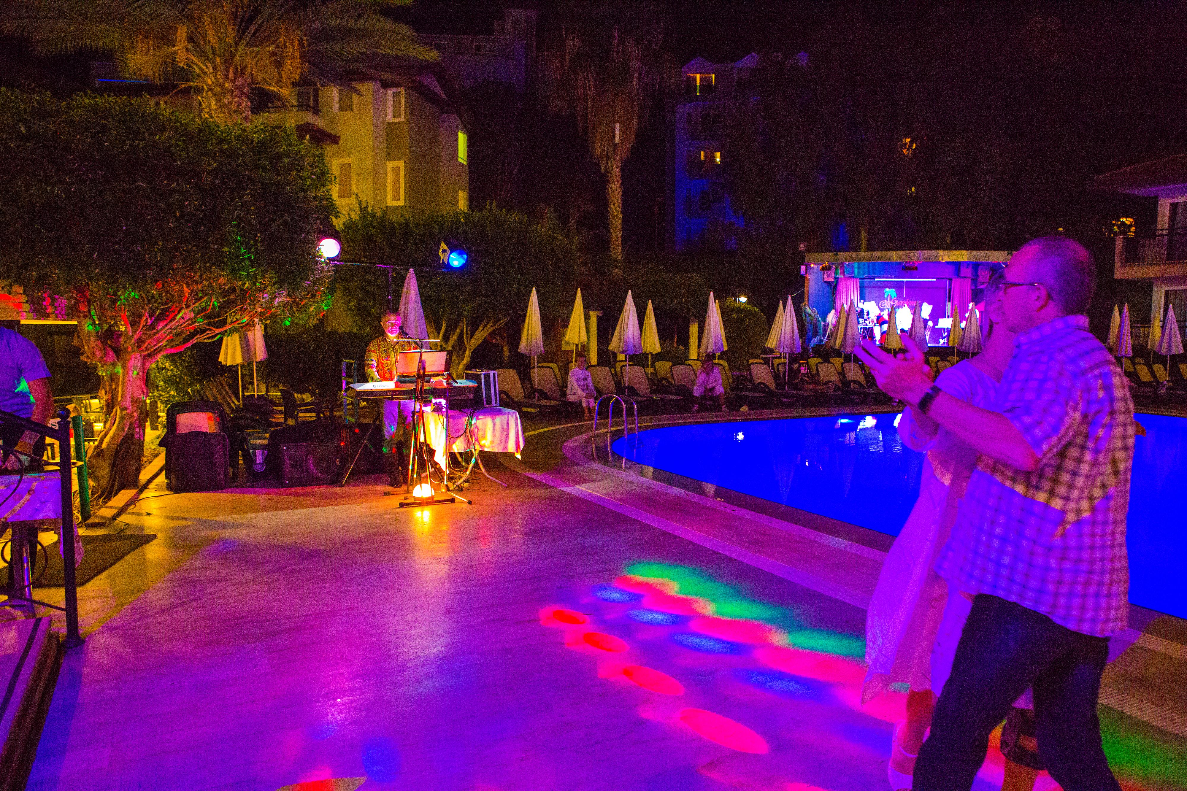 אוקורקאלאר Gardenia Beach Hotel מראה חיצוני תמונה